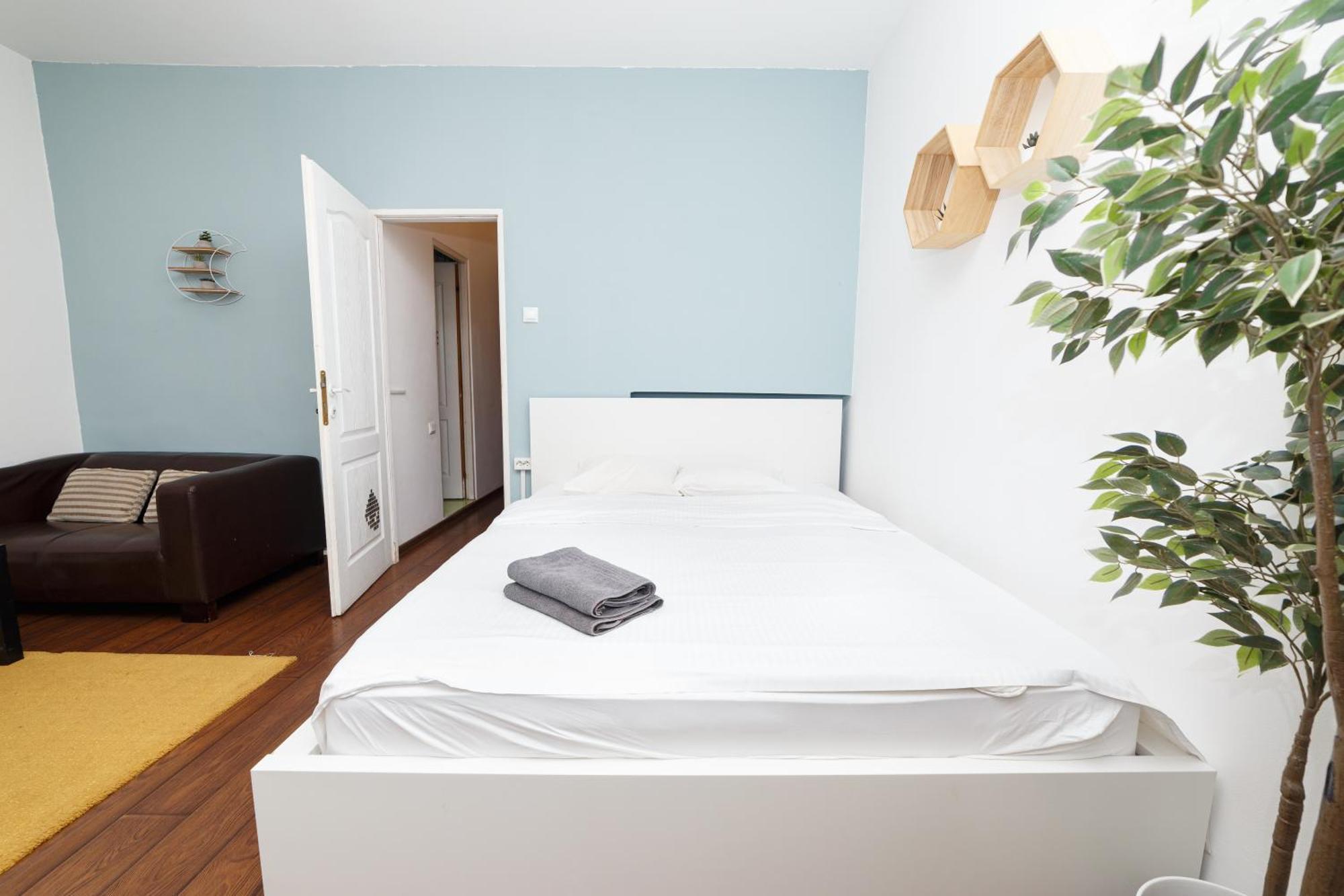 Color Apartments Nicolae Tonitza St บูคาเรสต์ ภายนอก รูปภาพ