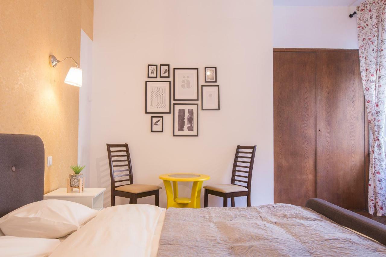 Color Apartments Nicolae Tonitza St บูคาเรสต์ ภายนอก รูปภาพ