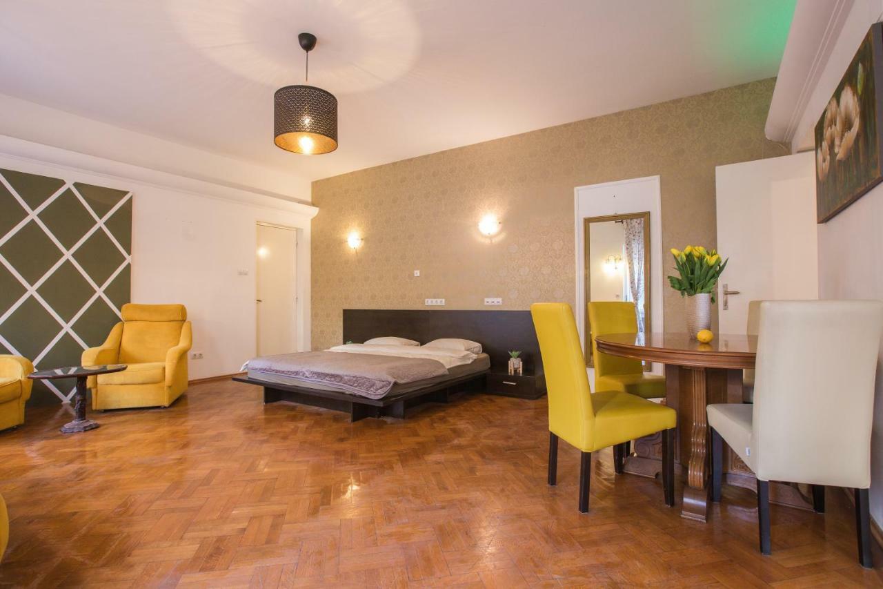 Color Apartments Nicolae Tonitza St บูคาเรสต์ ภายนอก รูปภาพ