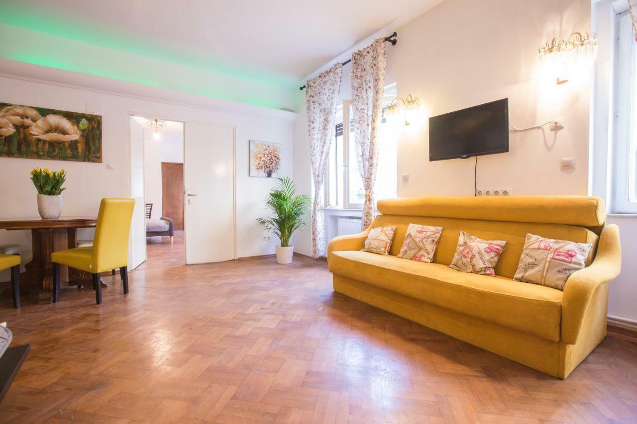 Color Apartments Nicolae Tonitza St บูคาเรสต์ ภายนอก รูปภาพ