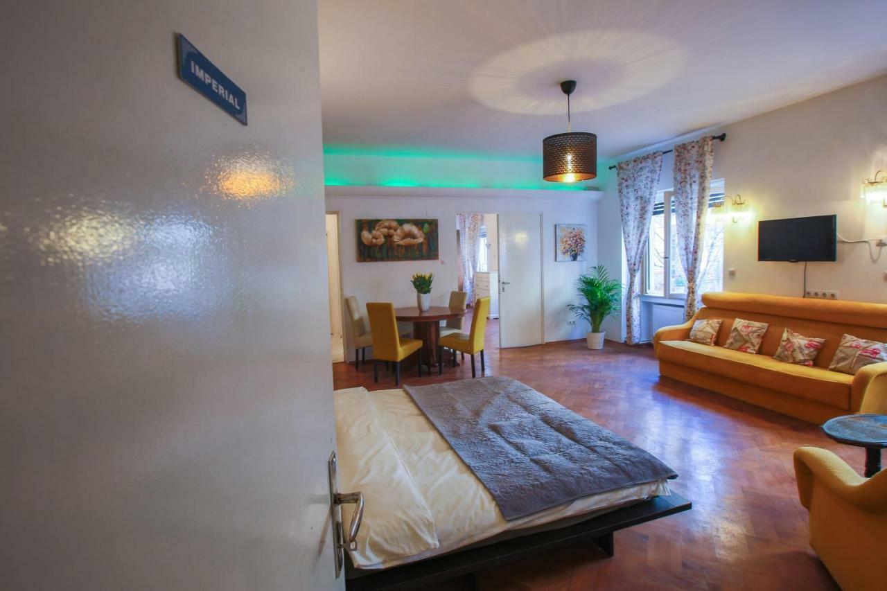 Color Apartments Nicolae Tonitza St บูคาเรสต์ ภายนอก รูปภาพ