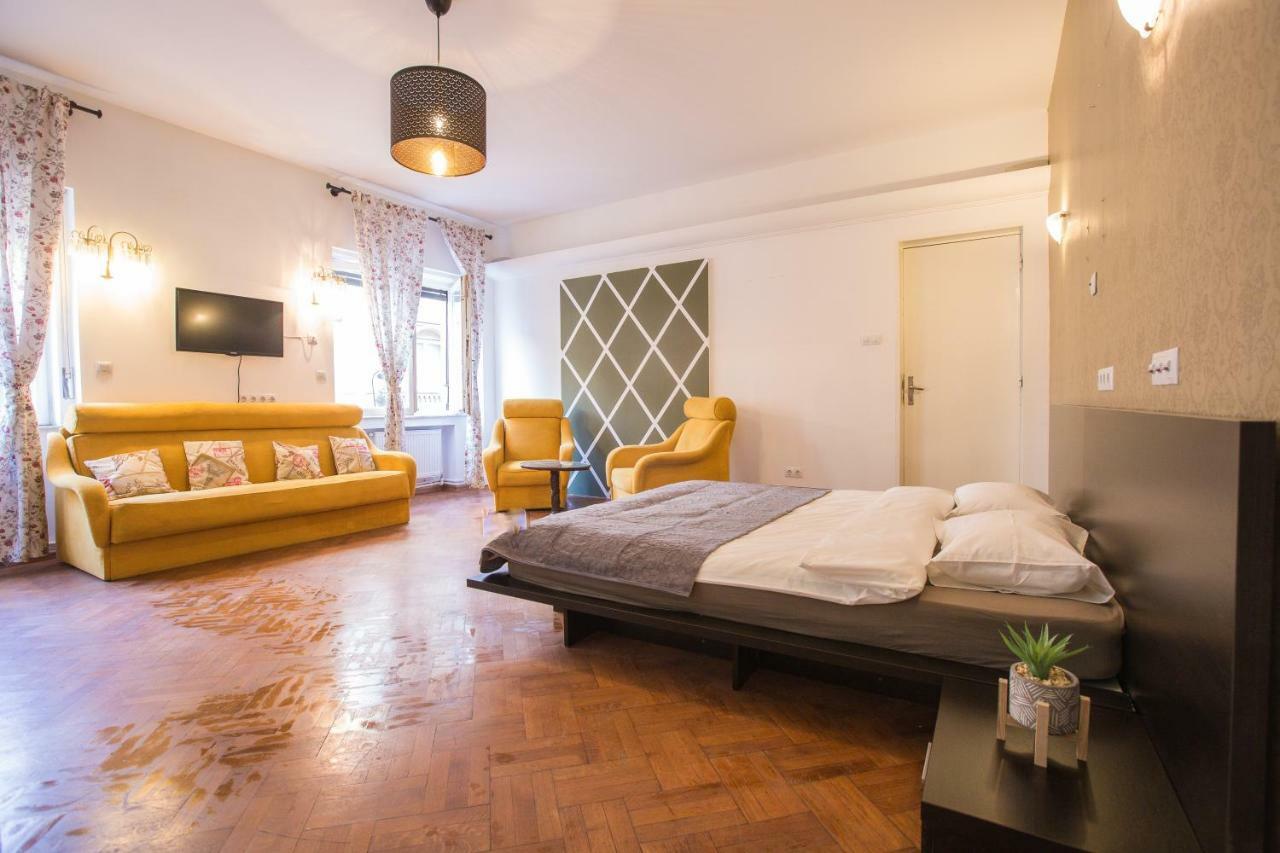 Color Apartments Nicolae Tonitza St บูคาเรสต์ ภายนอก รูปภาพ